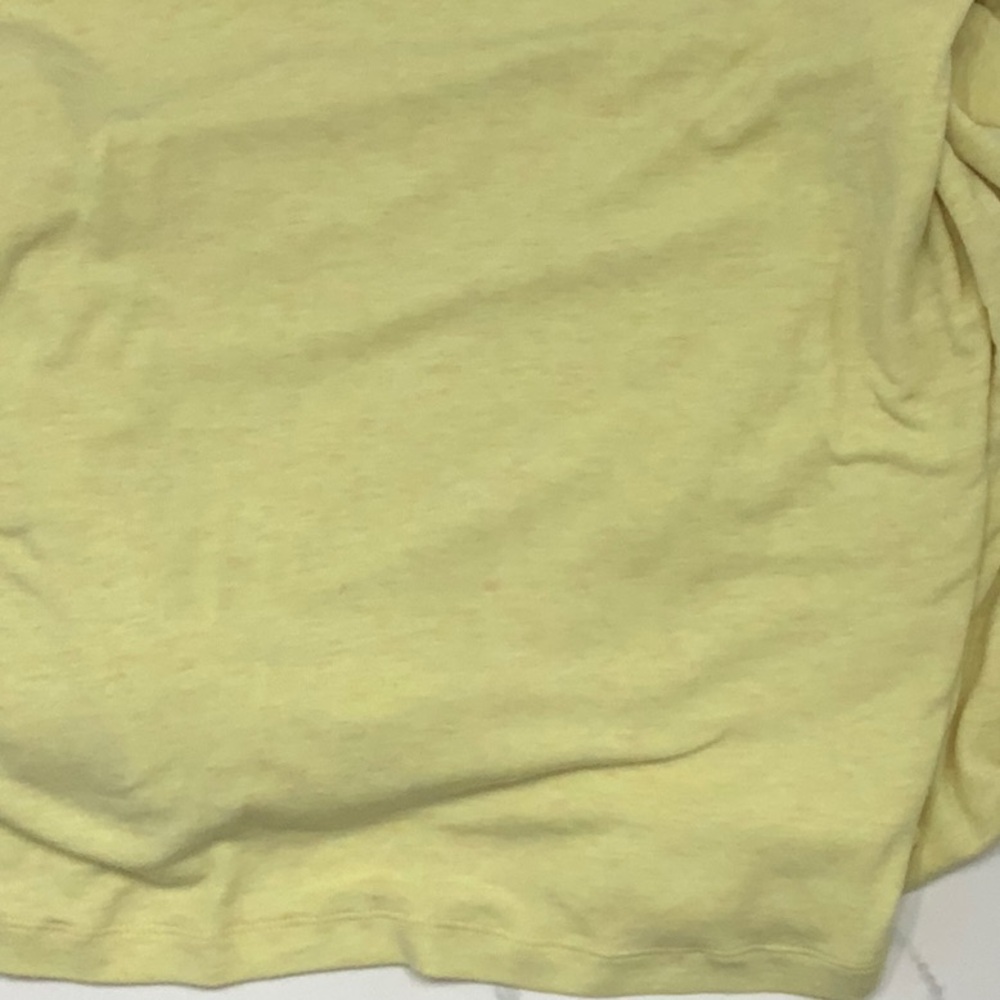 CAbi Serenity Tee, Size M, V-Neck Top in Heathered Sun Yellow, 6121 - Picture 3 of 4